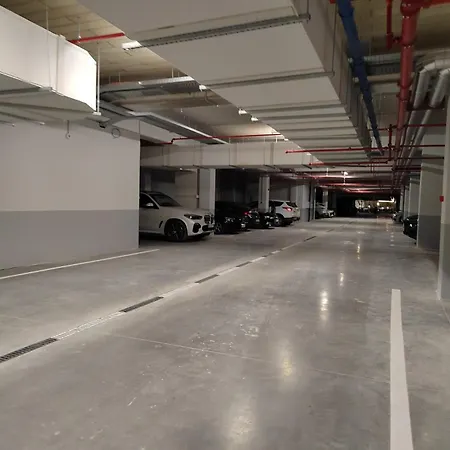 Planet Lux With Secured Parking In The Garage Apartment Ni