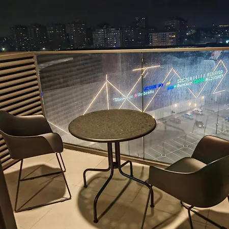 Apartment Planet Lux With Secured Parking In The Garage *